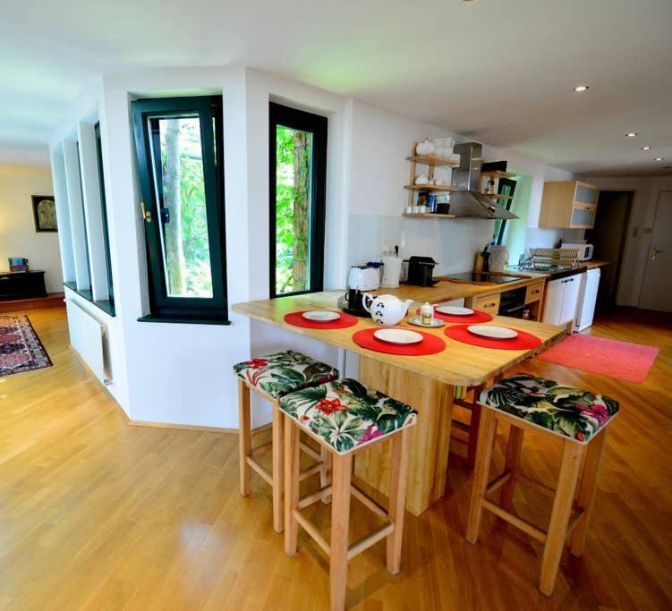 Haven Roofgarden Penthouse In Area Vienne